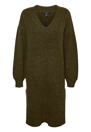 Robe tricotée vert olive avec un col en V, des manches longues, des poches latérales et une coupe droite atteignant mi-cuisse. Texture douce et matériau épais.