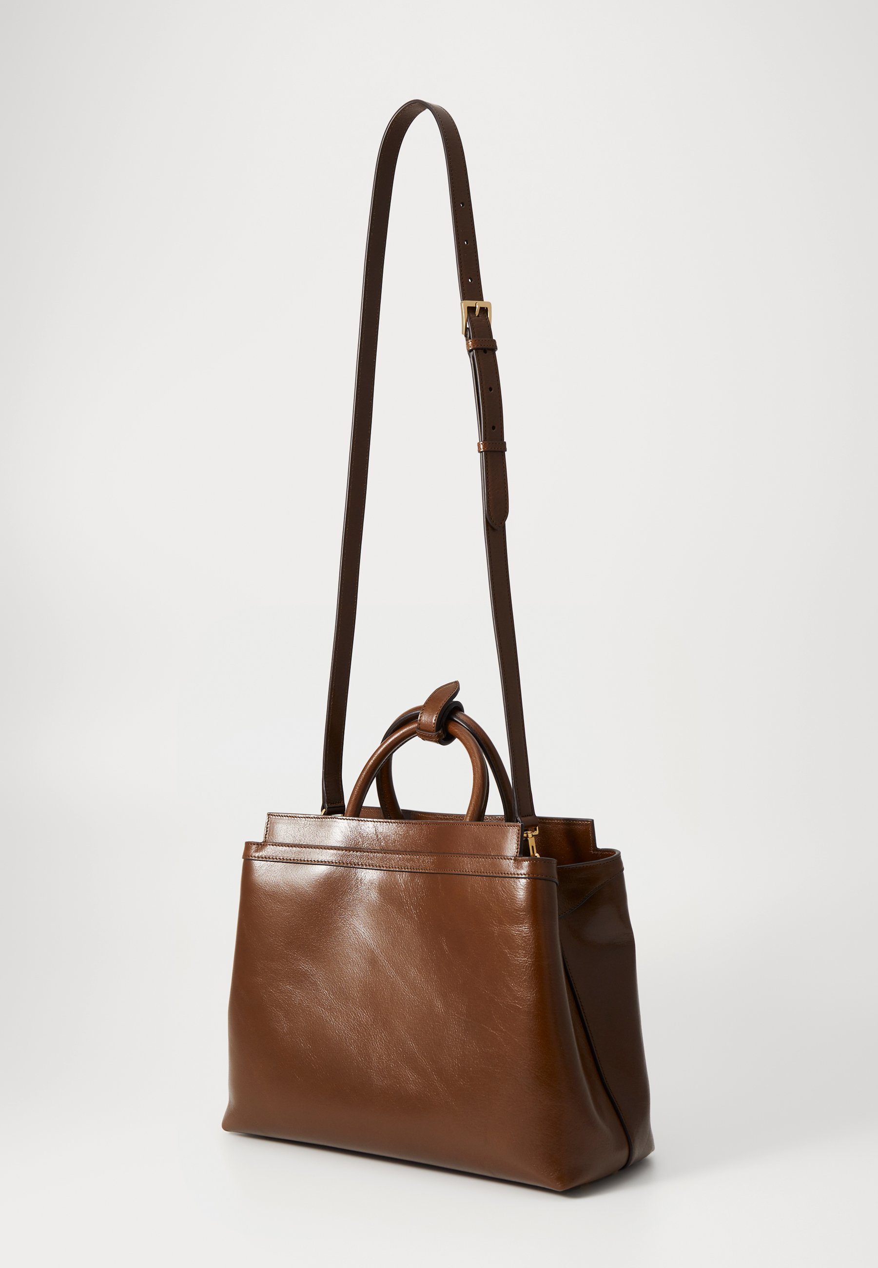 【送料&関税込】Bally Deco Daily S Shoulder Bag In Brown Lea Bally Deco Daily S Shoulder Bag In Brown Leather | italist