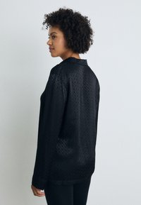 BOSS MONOGRAM - Pyjamapaita - black