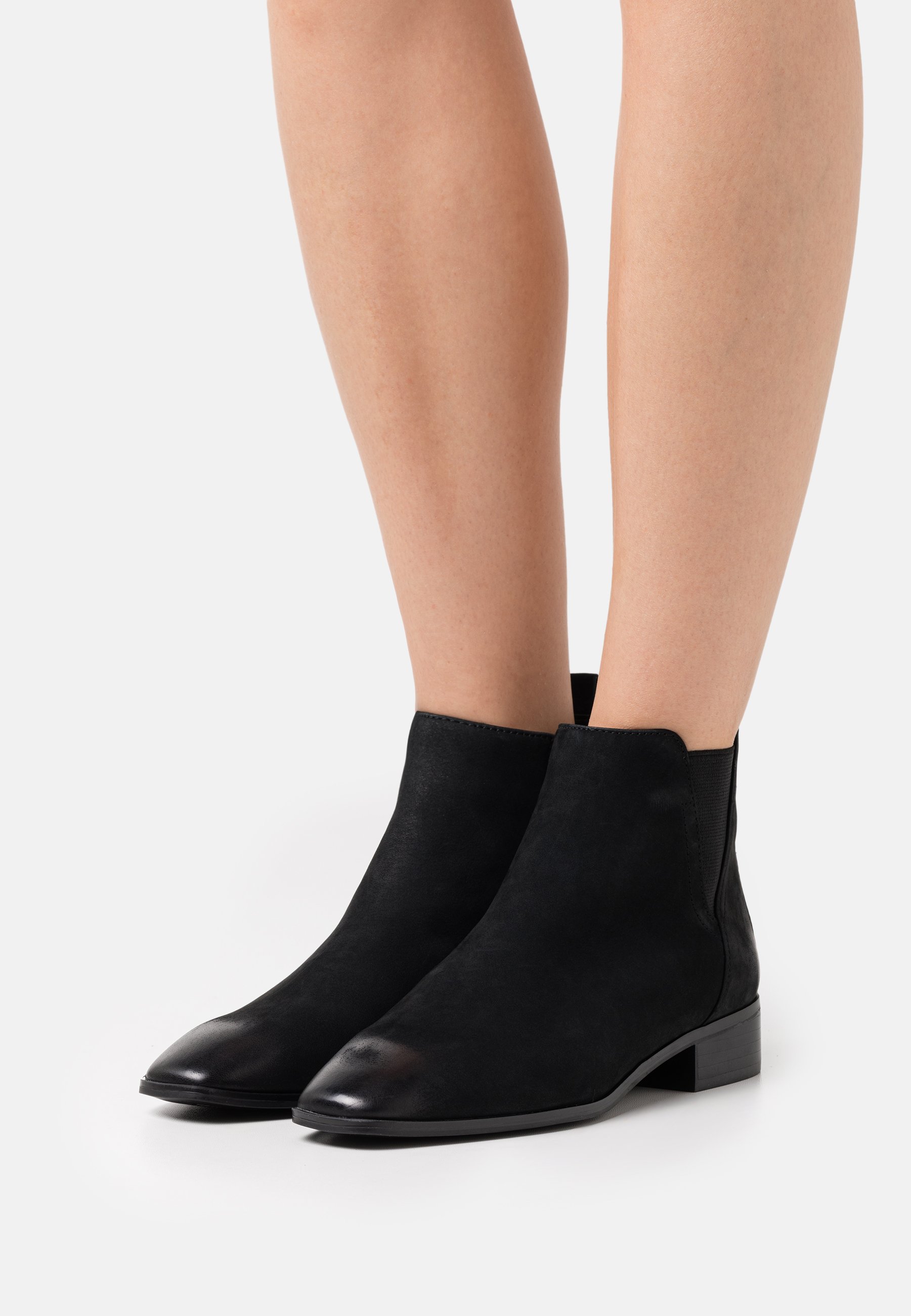 merrell chameleon gore tex