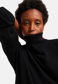Monoprix COL MONTANT - Pullover - noir