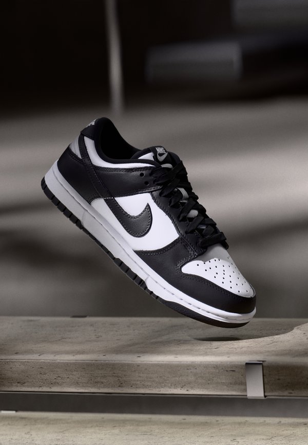 Buty Nike Dunk Low Panda rozmiary 44,5-49,5 .