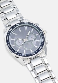 Pier One Watch - silver-coloured
