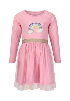 Rosa Langarmkleid mit Baumwolloberteil, Tüllrock und glitzerndem Taillenband. Mit einem Regenbogenmotiv, Wolken und dem Text: "FOLGE DEM REGENBOGEN."