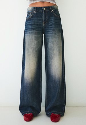 Bershka Široke kavbojke - blue denim