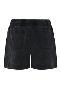 Shorts in denim nero con finitura texturizzata, vita elastica, due tasche posteriori e un design a vestibilità ampia.