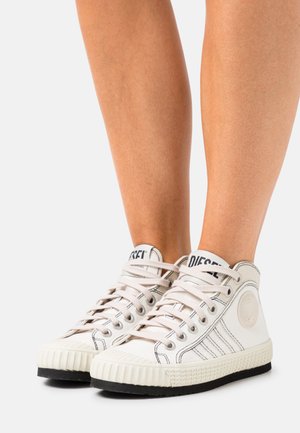 S-YUK MC W - Sneakers alte - white