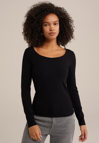 Unausgewählt, black