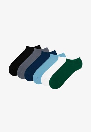Sześć par skarpetek krótkich w kolorach czarnym, szarym, granatowym, jasnoniebieskim, białym i zielonym; wykonane z gładkiego materiału o prostym wzorze.