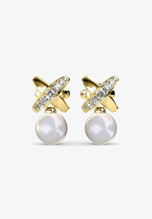 Gouden oorbellen met een kruisend ontwerp, versierd met heldere kristalaccenten en een grote, glanzende witte parel als hanger.