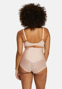 Sans Complexe HIGH-WAISTED PERFECT CURVES - Lingerie sculptante - beige