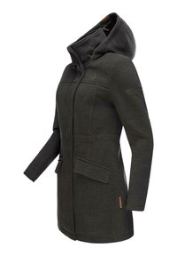 Manteau long gris foncé en mélange de laine avec capuche, fermeture éclair à l'avant et poches latérales. Détails de couture et logo sur la manche.