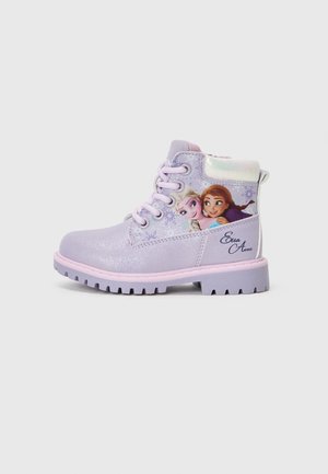 Child's glittery lavender lace-up boot with thick sole, featuring Frozen characters Elsa and Anna on the side and their names written below.