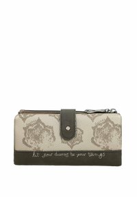 Monedero beige con un patrón floral texturizado, fondo de cuero verde oscuro, cierre a presión y una cremallera plateada. Impreso: "Deja que tus sueños sean tus alas".