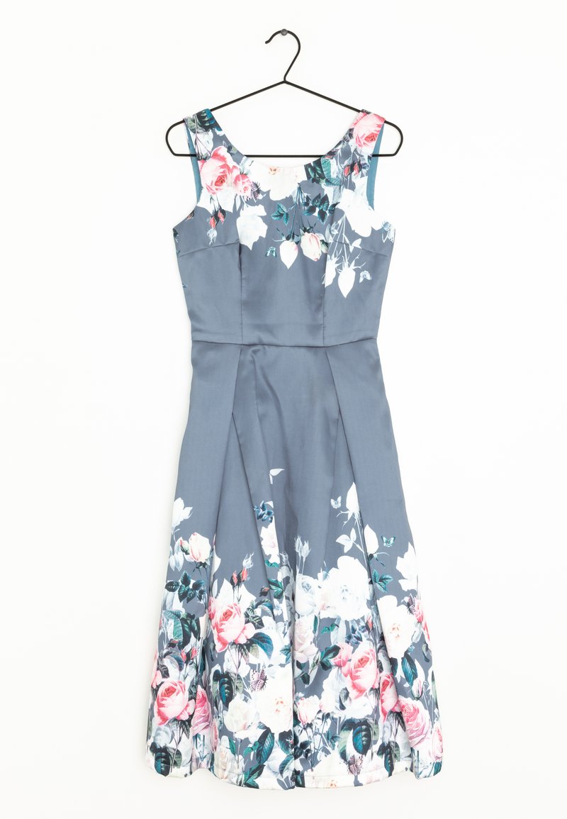 Chi Chi London Vestito casual - blue