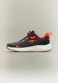 Επιλέχθηκε, jet black/flame