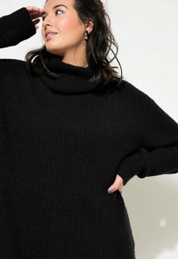 Studio Untold Maglione - black