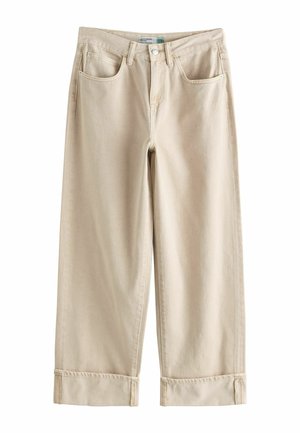 Beige weite Baumwollhose mit geradem Schnitt, vorne mit Knopfverschluss, fünf Taschen und umgeschlagenen Bündchen. Weiche Textur, lässiges Design.