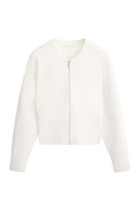 Bel bela pulover s kratkimi rokavi in okroglo ovratnikom, z dolgimi rokavi in polnim zadrgo na sprednji strani. Tkanina se zdi mehka z gladko teksturo.