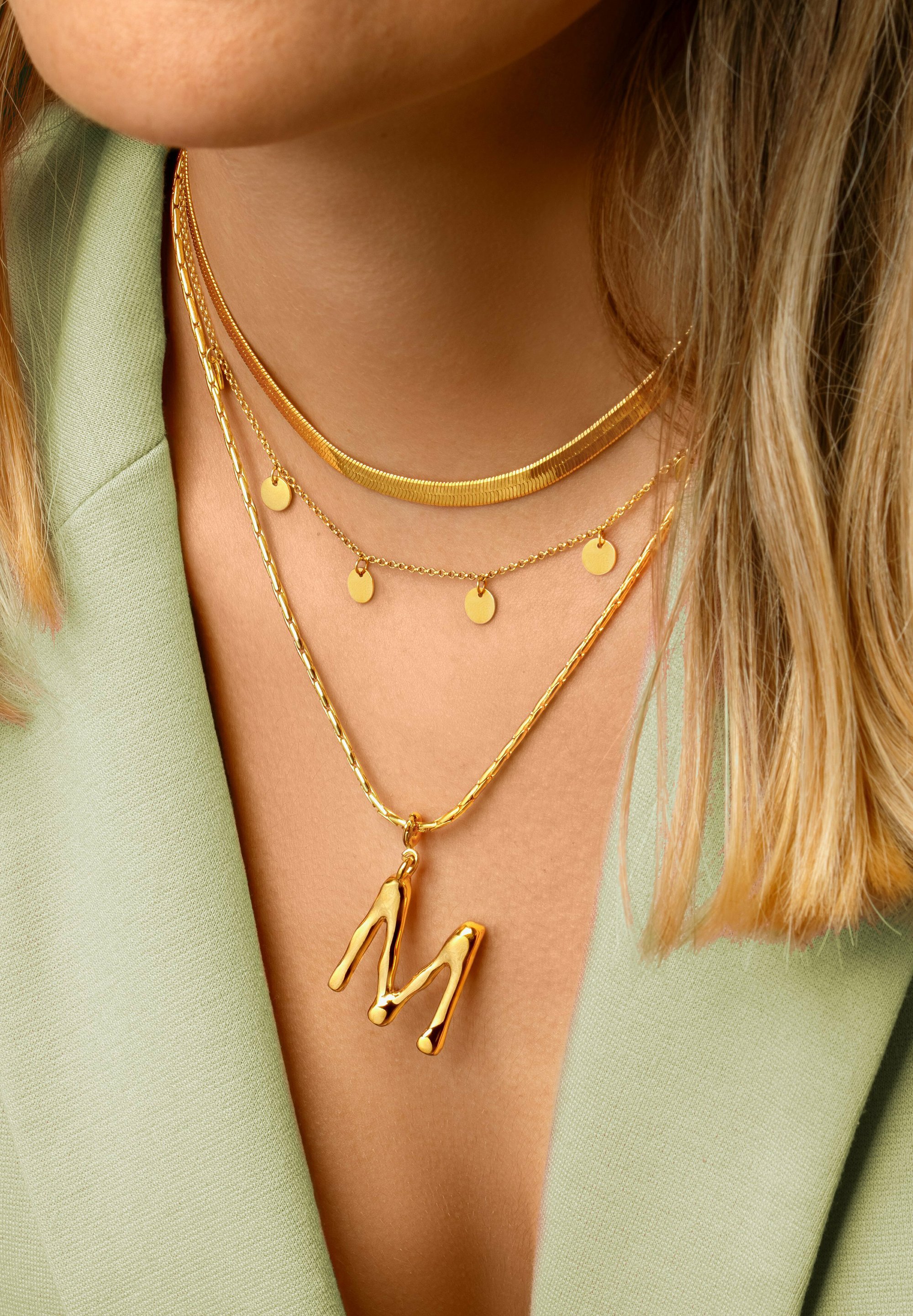 Singularu LETTER XL - Colgante letra m oro/rojo claro - Zalando.es