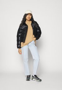 The North Face 2000 RETRO NUPTSE JACKET - Doudoune - black