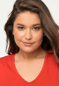Ulla Popken LONGLINE  PUNTZOOM  V-HALS MOUWLOOS - Top - orange