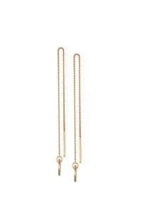 Guldøreringe med lange, delikate kæder, lige stangdetaljer og cirkulære hoops i enderne. Glat tekstur, minimalistisk design.