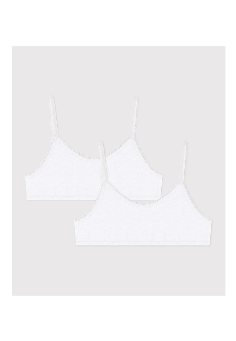 Δύο λευκά βαμβακερά σουτιέν με ρυθμιζόμενους ιμάντες, με απαλή υφή και απλό, αδιάλυτο σχέδιο.