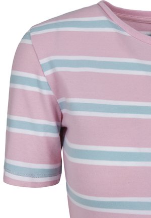 Kortärmad rosa t-shirt med ljusblå och vita horisontella ränder. Mjuk bomullsmaterial med v-ringning och sydd nederkant.