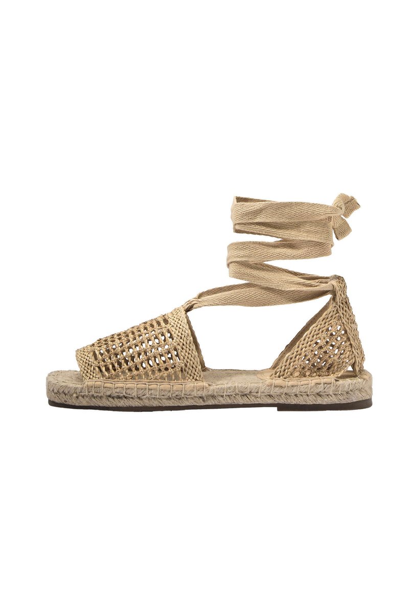 OYSHO Espadrilles beige