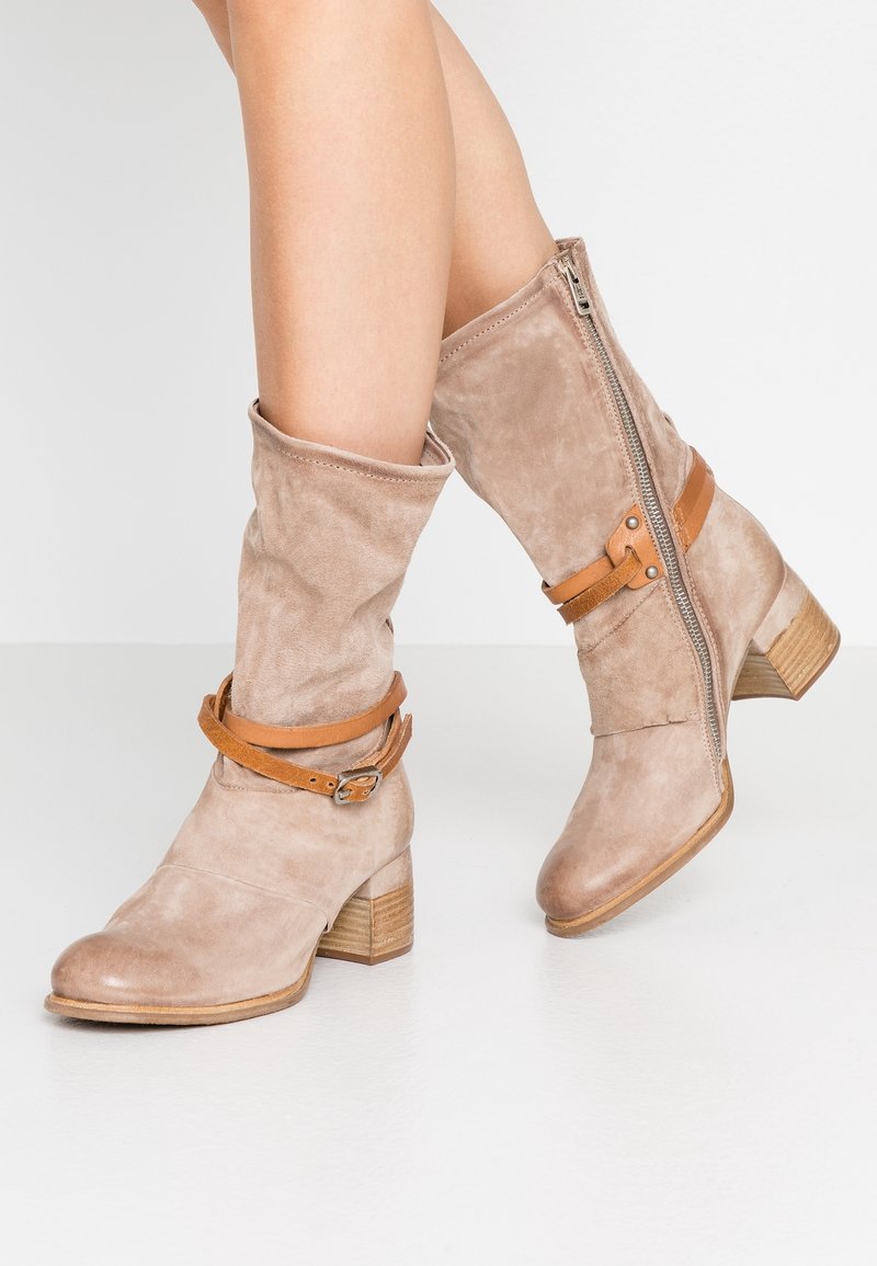 A.S.98 Bottes de cowboy / motard - beige