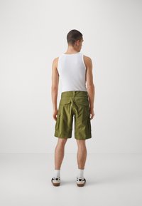 Replay Shorts - moss green