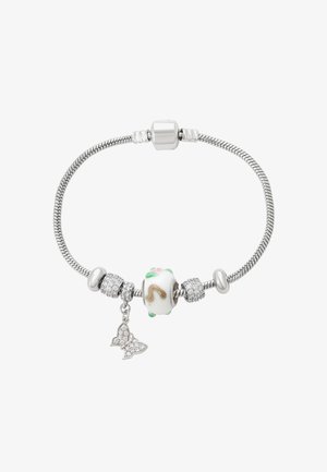 Srebrna bransoletka z zawieszką, z ozdobnym koralikiem emaliowanym w kwiaty, lśniącymi kamieniami oraz zawieszką w kształcie motyla. Gładki, elastyczny kształt.