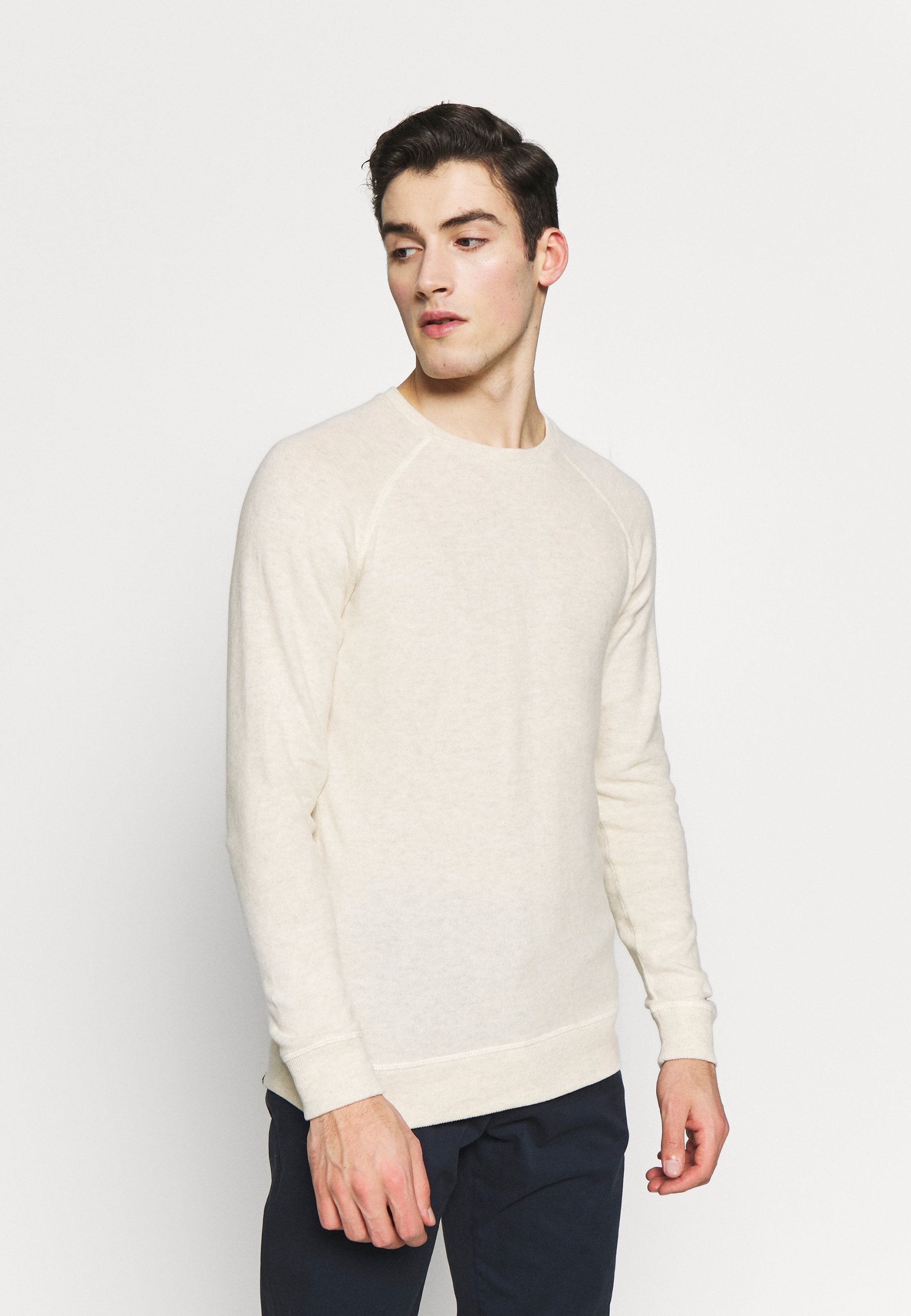 Denham RAGLAN CREW Trui natural marl Zalando.nl Denham RAGLAN CREW Trui blackZwart Zalando.nl