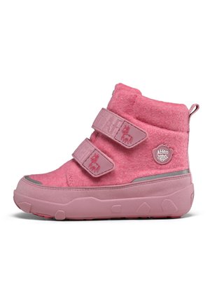 Pinkfarbener Kinder-Winterstiefel mit zwei Klettverschlüssen, Tier-Cartoon-Logos, gepolstertem Knöchel und dicker Gummisohle mit Profil.