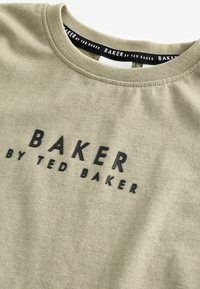 Baker by Ted Baker JOGGER SET- REGULAR FIT - Tréningruha alsók - green