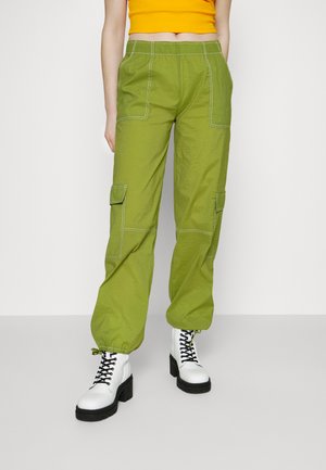 Envii ENKIWI PANTS - Pantalon cargo - grasshopper