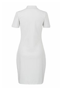 Weißes Polokleid mit kurzen Ärmeln, einem Kragen und geradem Schnitt. Hergestellt aus leichtem Stoff mit glatter Textur und ohne sichtbare Muster.