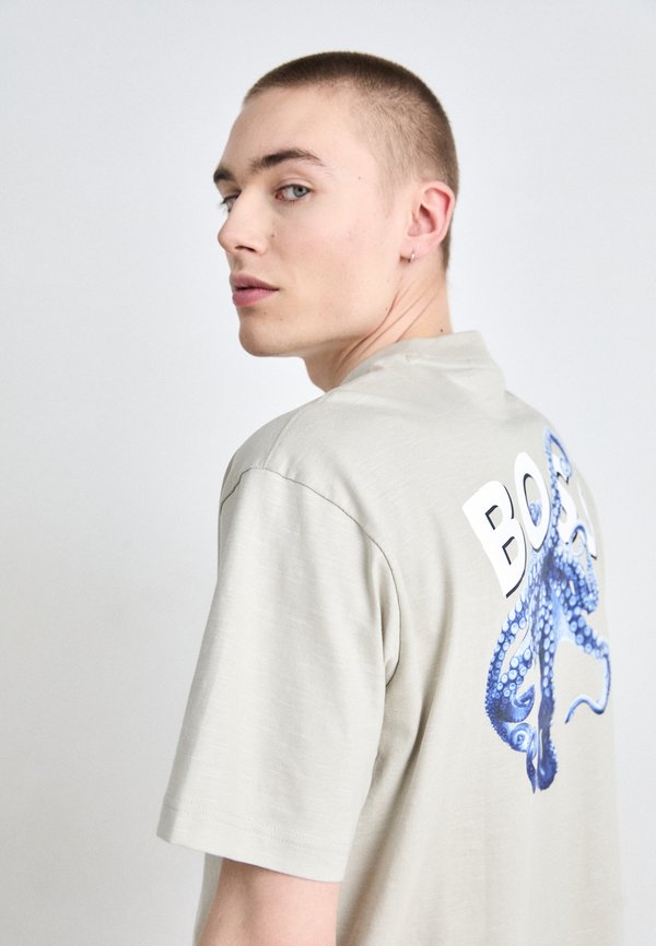 NUMBERS - Print T-shirt - light beige4