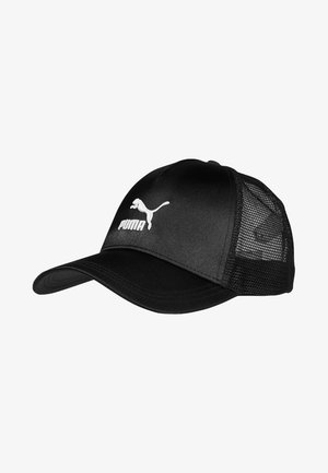 Casquette de baseball noire Puma avec visière courbée, panneaux avant unis et dos en mesh pour la ventilation, avec le logo Puma blanc sur le devant.