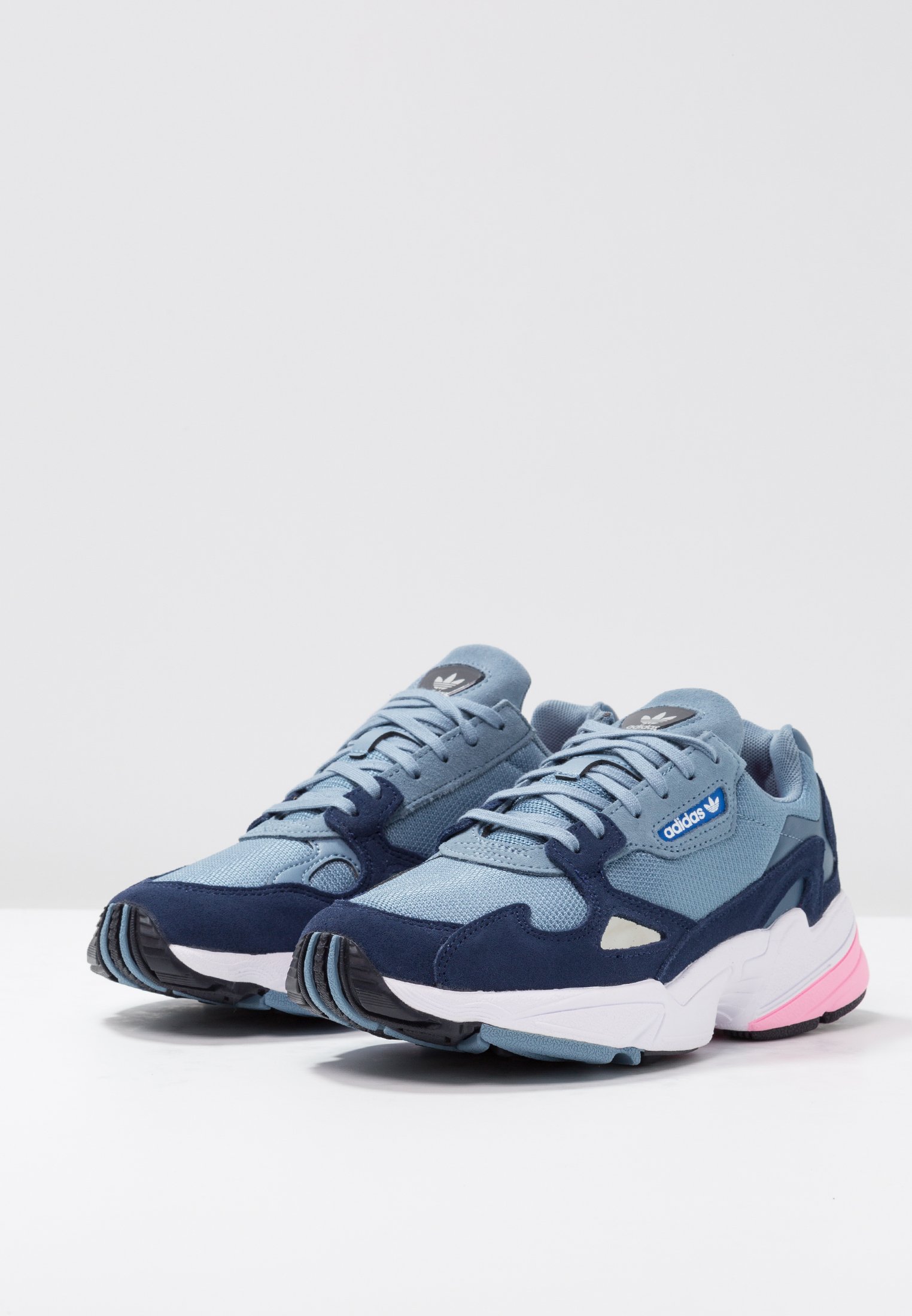 adidas Originals FALCON - Baskets basses - raw grey/light pink/gris -  ZALANDO.FR