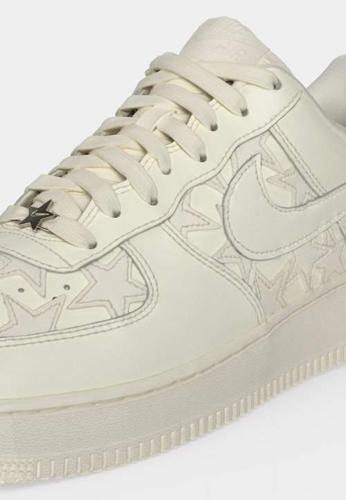 Nike AIR FORCE 1 UNISEX - Zapatillas - sail/sail metallic silver — foto 7