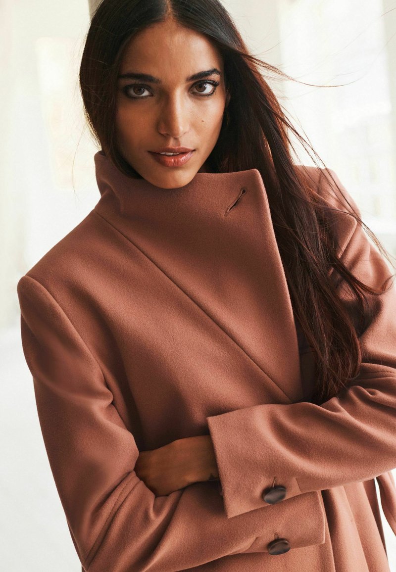 Next BELTED FUNNEL NECK COAT - Klassischer Mantel - terracotta 