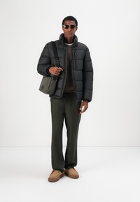 TOM TAILOR SPORTY PUFFER - Chaqueta de invierno - black