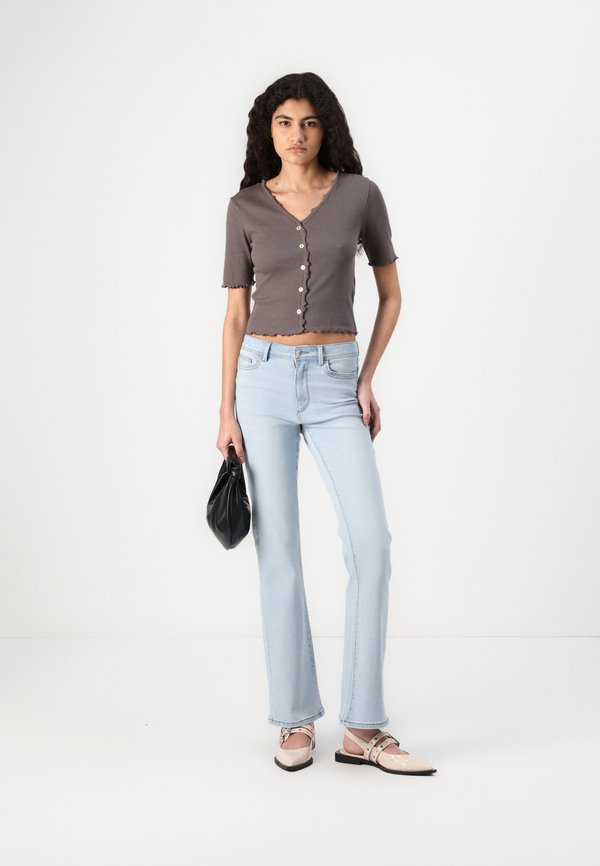 ONLLAILA BUTTON - Basic T-shirt - plum kitten4