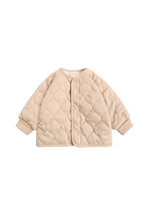 Beige doorgestikte babyjas met lange mouwen, drukknoopsluiting aan de voorkant en geribbelde mouwboorden, op een witte achtergrond.
