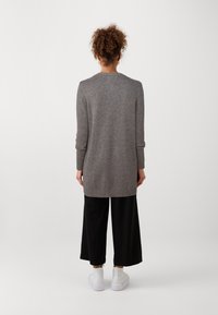 ONLY Tall ONLLESLY OPEN CARDIGAN - Strickjacke - chocolate torte