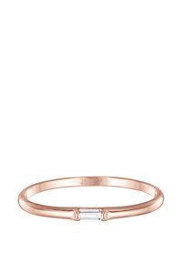 Roséguld ring med en smal ring och en rektangulär, klar ädelsten i mitten, med en polerad yta och minimalistisk design.