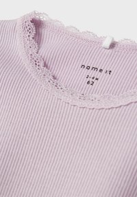 Name it NBFKAB NOOS - Glaustinukė - winsome orchid