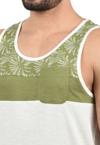 Solid SDFlo - Top - light green